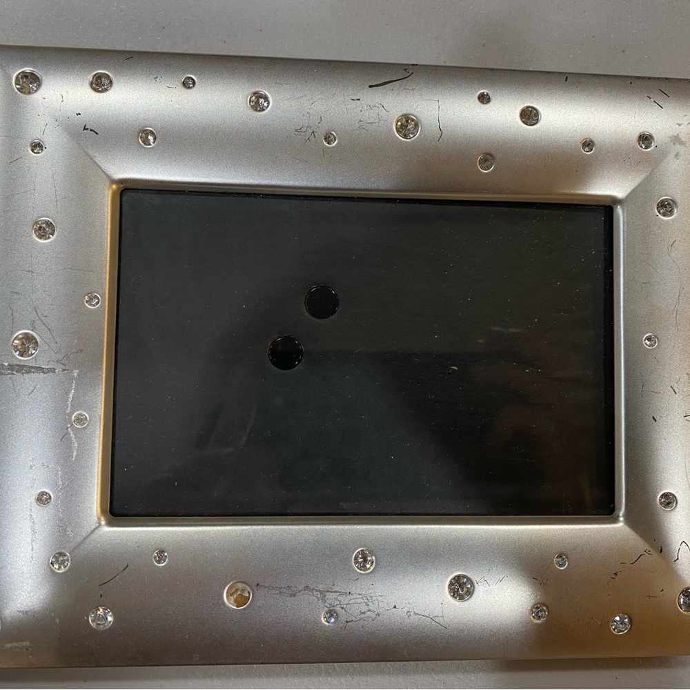 Silver Decorative Photo Frame - Picture 2 of 6